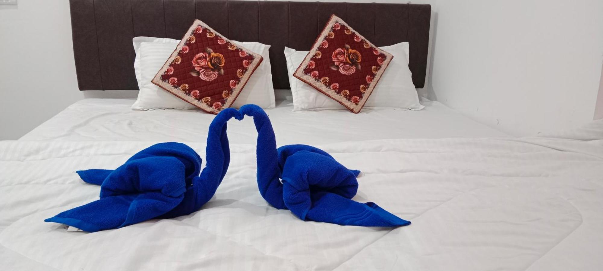 Hotel Aaradhya Udaipur Exteriör bild